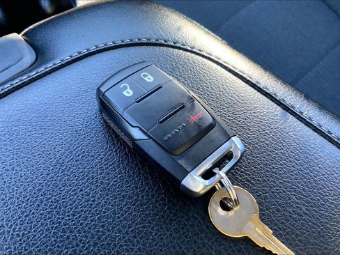 Used 2020 RAM 3500 Tradesman image 14