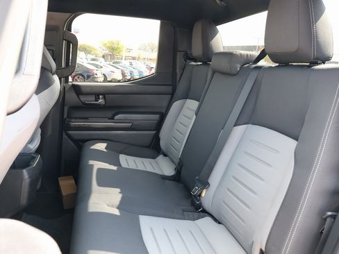 New 2025 Toyota Tacoma TRD Off-Road image 31