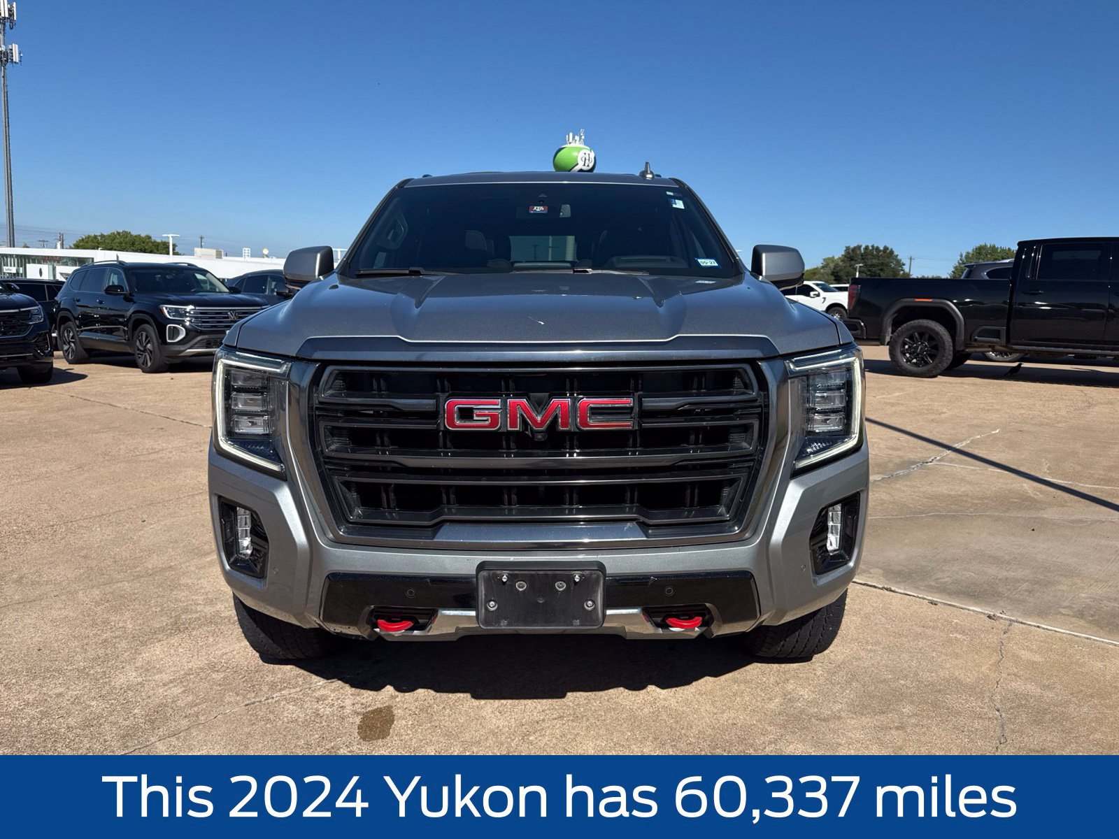 Used 2024 GMC Yukon AT4 w/ Technology Package AWD/4WD image 2