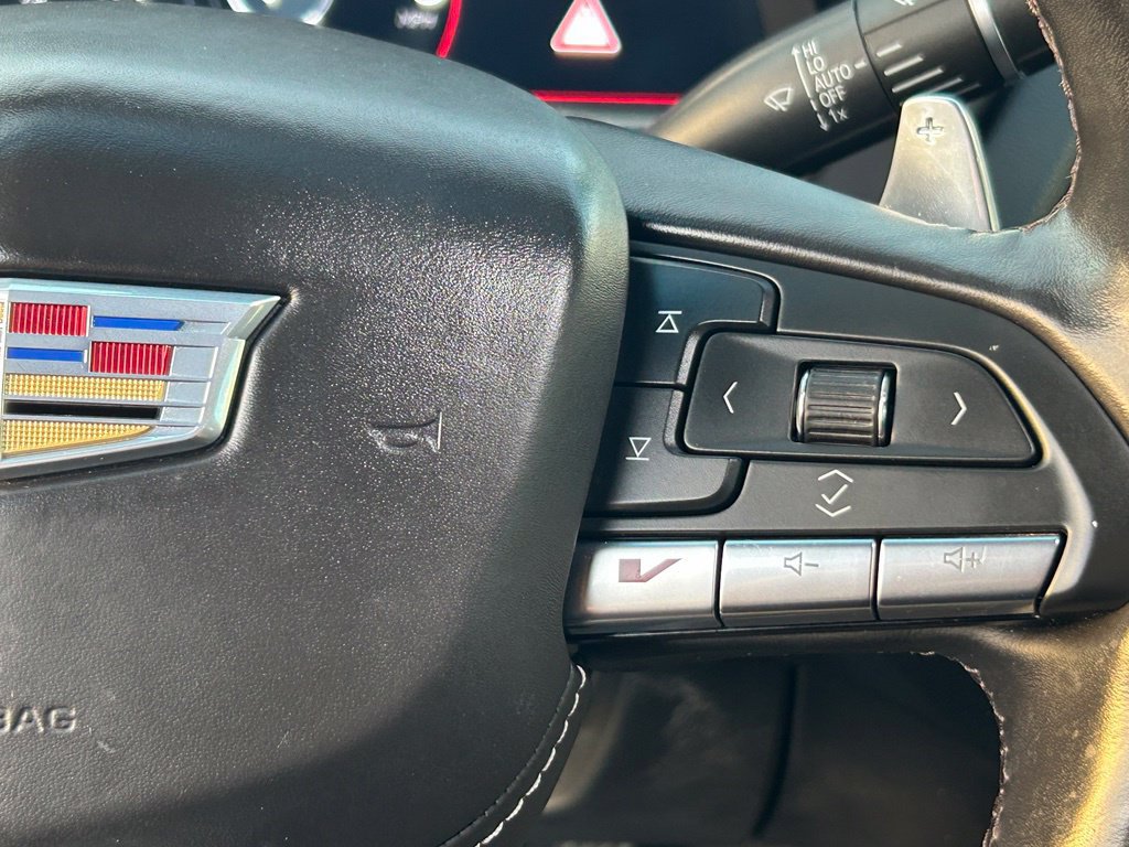Used 2023 Cadillac CT4 V RWD image 39