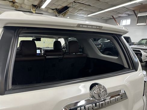 Used 2020 Toyota 4Runner Limited AWD/4WD image 38
