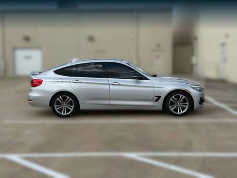 Used 2015 BMW 328i Gran Turismo xDrive image 9