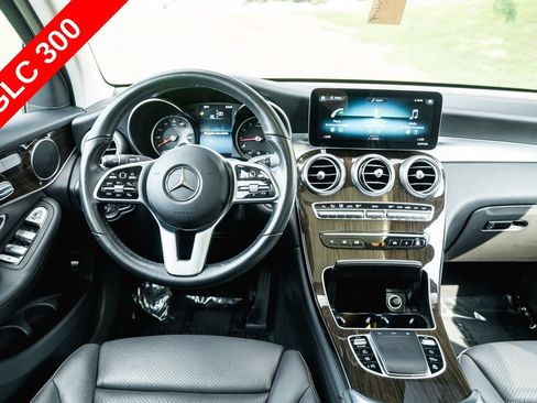 Used 2021 Mercedes-Benz GLC 300 image 13