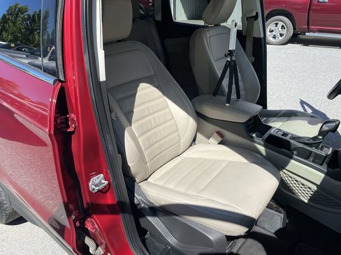 Used 2018 Ford Escape SEL AWD/4WD image 23
