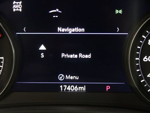 Used 2024 Cadillac XT6 Premium Luxury w/ Technology Package AWD/4WD image 16