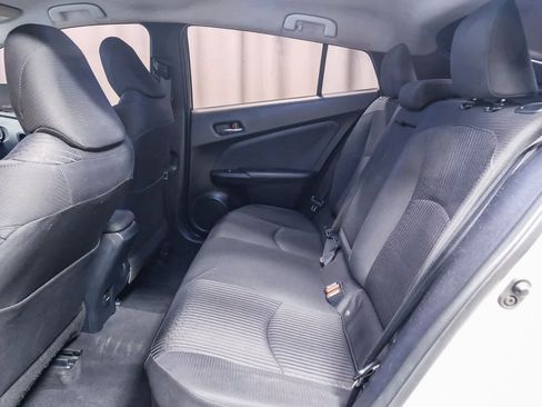 Used 2016 Toyota Prius Two image 19