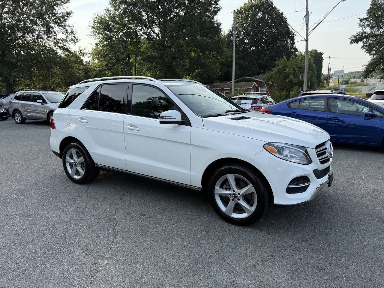 Used 2018 Mercedes-Benz GLE 350 4MATIC image 4