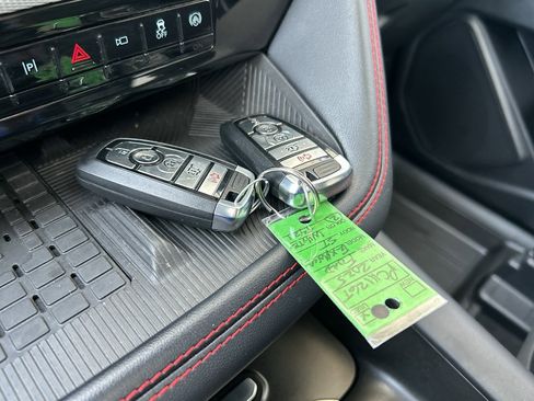 Used 2025 Ford Explorer ST AWD/4WD image 29