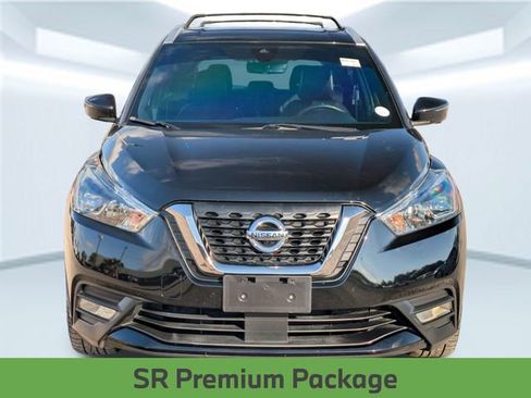 Used 2020 Nissan Kicks SR w/ SR Premium Package image 11
