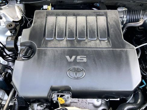 Used 2013 Toyota Avalon XLE Touring FWD image 32