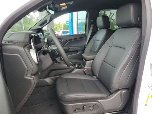 New 2024 Chevrolet Colorado LT w/ LT Convenience Package III image 55