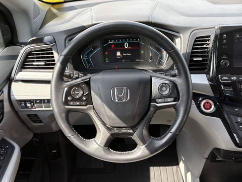 Used 2024 Honda Odyssey Touring image 10