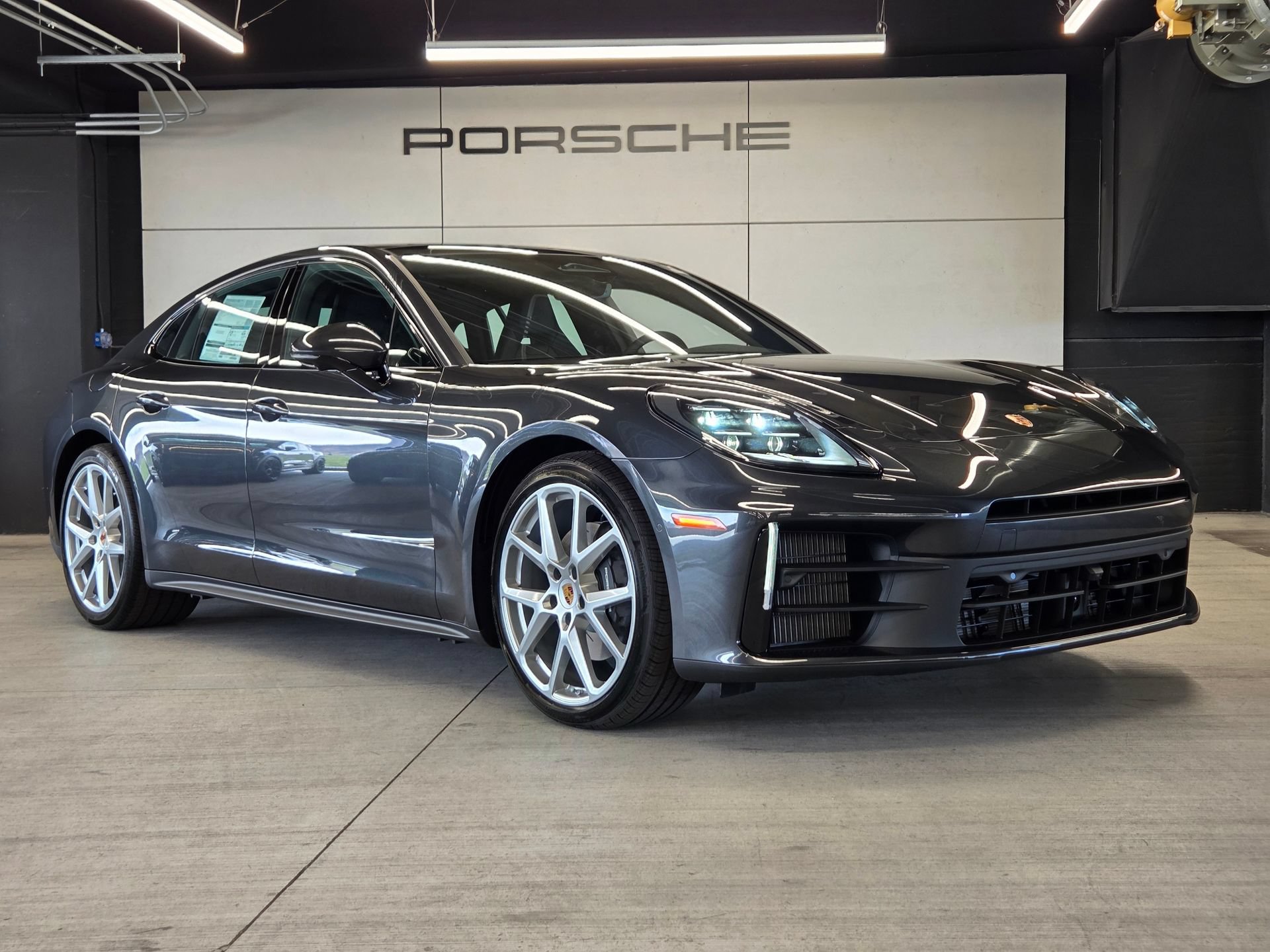 New 2026 Porsche Panamera 4 AWD/4WD image 28