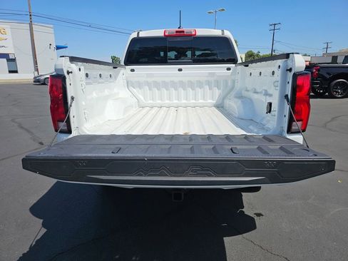 New 2025 Chevrolet Colorado LT w/ LT Convenience Package RWD image 14
