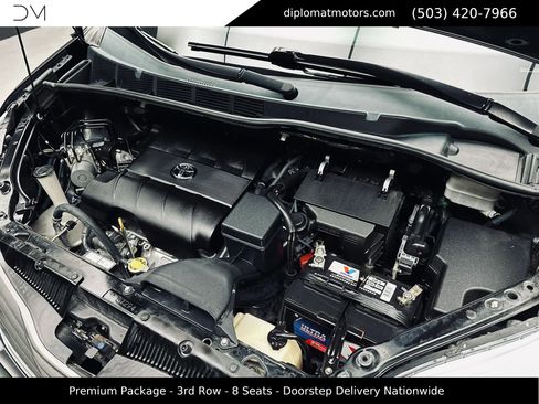Used 2011 Toyota Sienna XLE w/ Premium Pkg FWD image 53