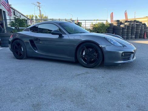 Used 2014 Porsche Cayman RWD image 9