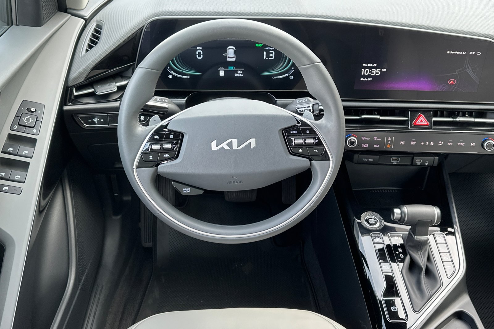 Certified 2026 Kia Niro EX FWD image 16