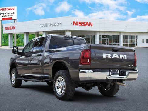 Used 2026 RAM 2500 Tradesman AWD/4WD image 3