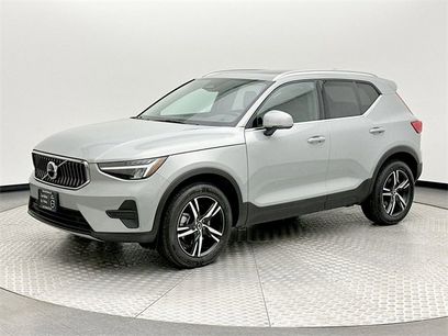 Certified 2025 Volvo XC40 B5 Core