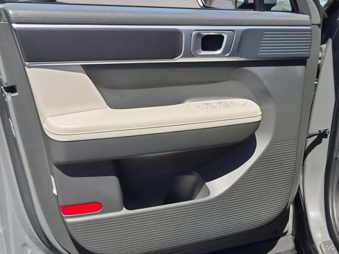 Used 2025 Hyundai Santa Fe SEL FWD image 11