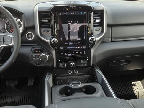 New 2026 RAM 1500 Big Horn AWD/4WD image 10