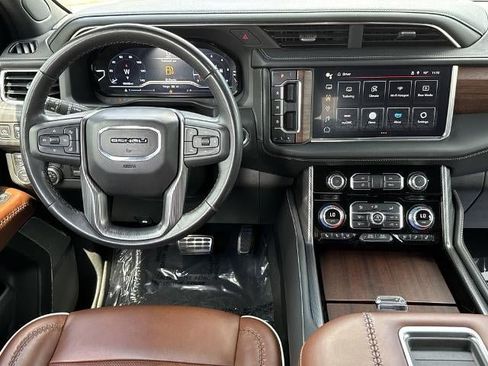 Used 2023 GMC Yukon Denali Ultimate AWD/4WD image 27
