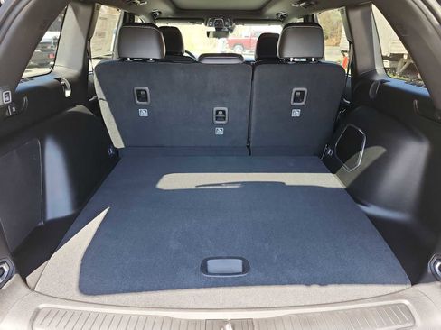 New 2024 Jeep Grand Cherokee Limited 4xe w/ Luxury Tech Group II image 16