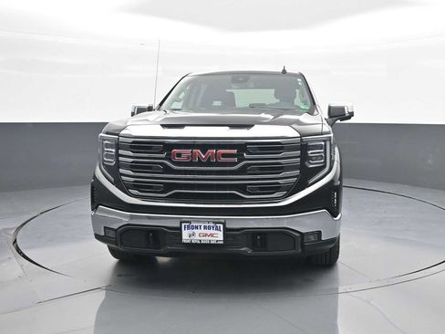 Used 2025 GMC Sierra 1500 SLT AWD/4WD image 3