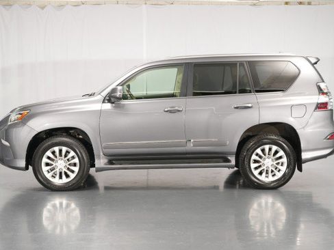 Used 2015 Lexus GX 460 w/ Premium Package AWD/4WD image 2