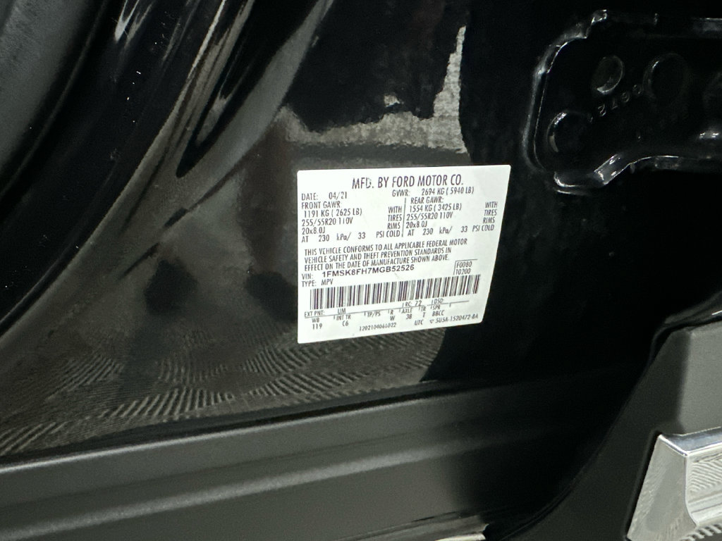 Used 2021 Ford Explorer Limited w/ Equipment Group 301A AWD/4WD image 35