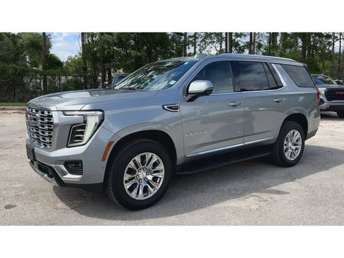 Certified 2025 GMC Yukon Denali AWD/4WD image 5