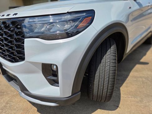 New 2026 Ford Explorer ST-Line w/ ST-Line Street Pack RWD image 33