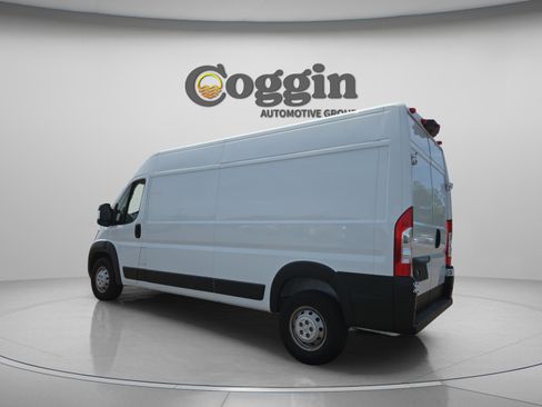 Used 2023 RAM ProMaster 2500 w/ Interior LED Lighting Group FWD image 3