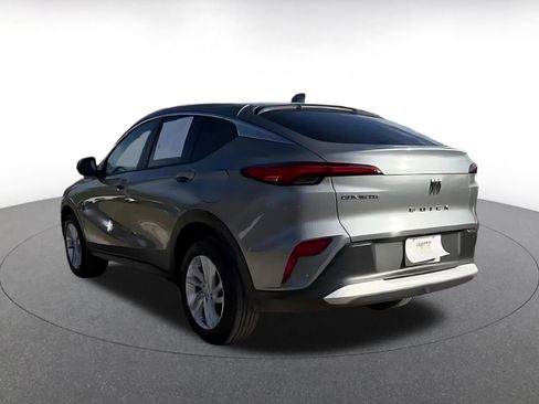 Used 2025 Buick Envista Preferred image 11