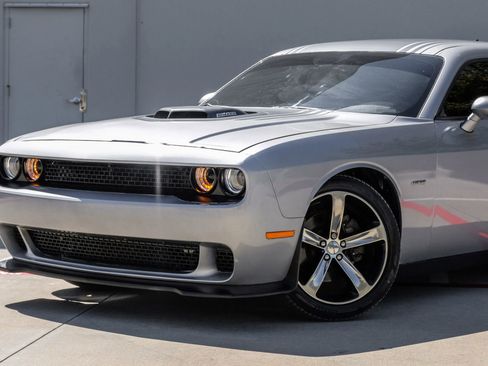 Used 2016 Dodge Challenger R/T Plus image 7