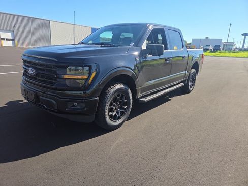 Used 2024 Ford F150 XLT w/ Tow/Haul Package AWD/4WD image 3
