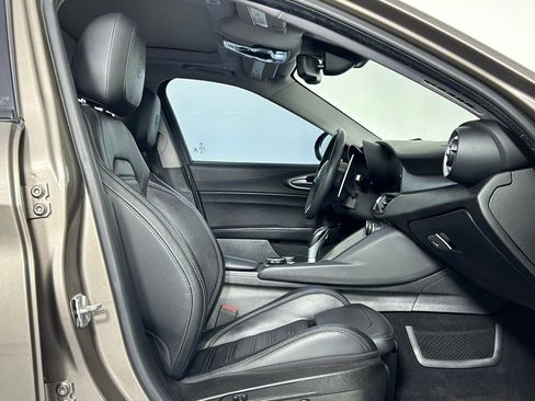 Used 2019 Alfa Romeo Giulia Ti Sport w/ Quick Order Package 22S Sport image 10