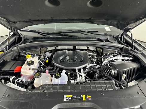 Used 2023 Jeep Grand Cherokee 4WD 4xe w/ Luxury Tech Group II image 36