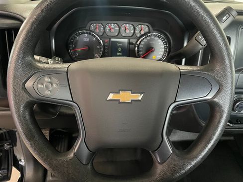 Used 2019 Chevrolet Silverado 1500 W/T w/ WT Convenience Package AWD/4WD image 9