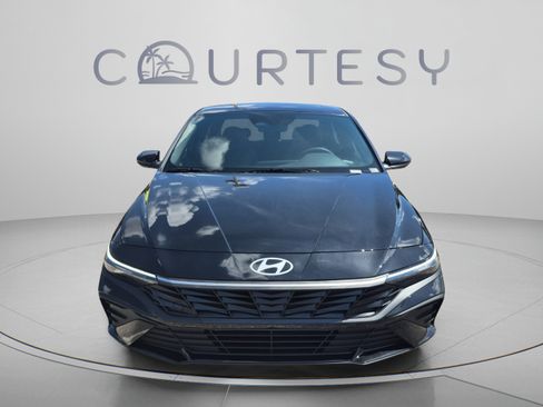 New 2026 Hyundai Elantra SEL Sport FWD image 8