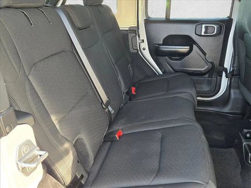 Used 2021 Jeep Wrangler Unlimited Sport image 19