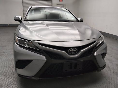 Used 2019 Toyota Camry SE image 14