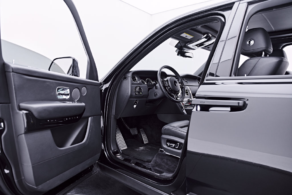Used 2020 Rolls-Royce Cullinan AWD/4WD image 42