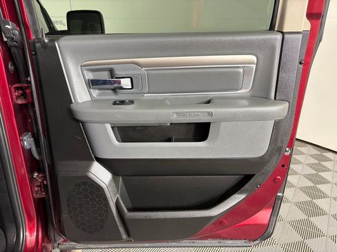Used 2019 RAM 1500 Classic SLT RWD image 43