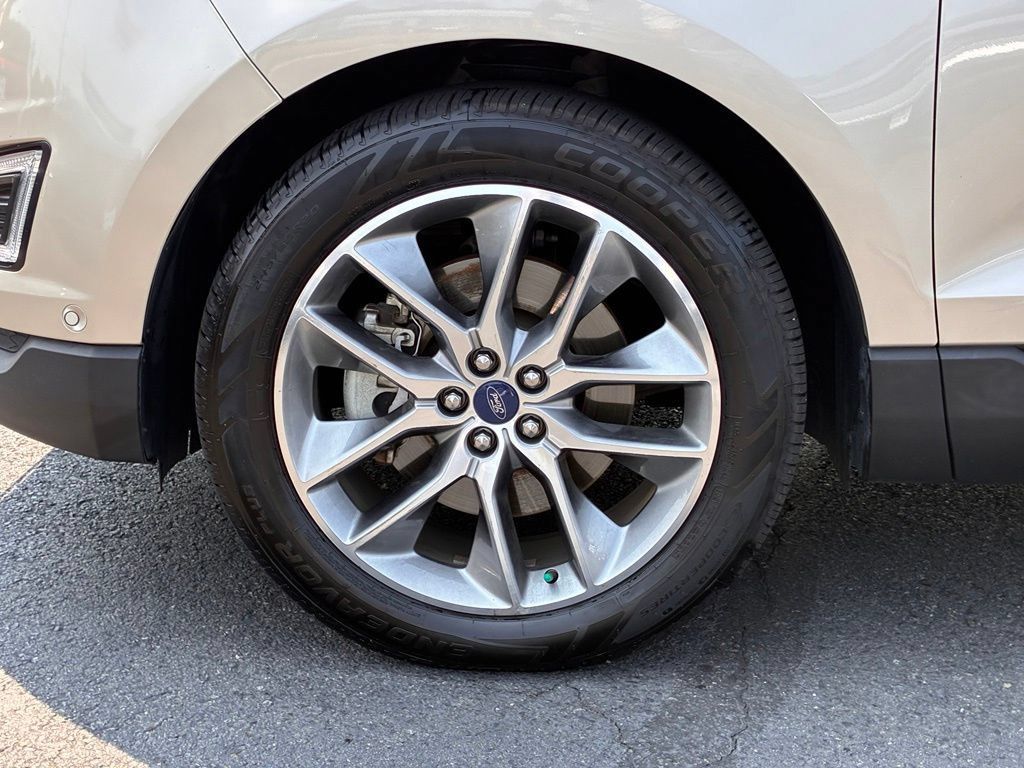 Used 2018 Ford Edge Titanium w/ Equipment Group 302A FWD image 51