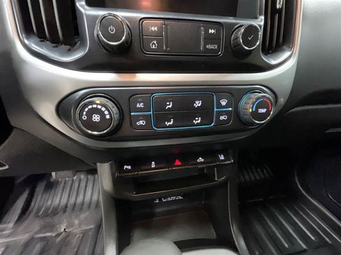 Used 2022 Chevrolet Colorado LT w/ Fleet Safety Package RWD image 16