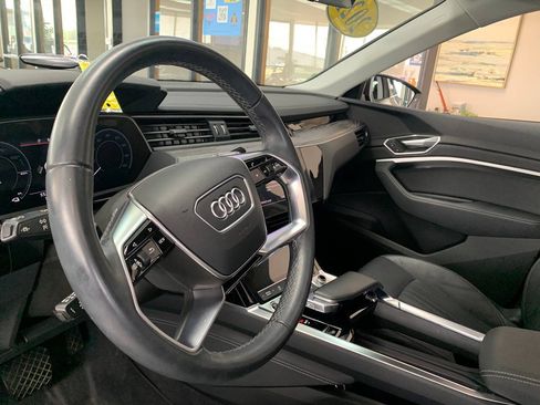 Used 2021 Audi e-tron Premium w/ Black Optic Package AWD/4WD image 10