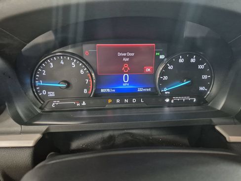 Used 2023 Ford Explorer XLT w/ Equipment Group 202A AWD/4WD image 13