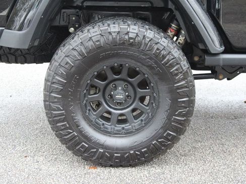 Used 2021 Jeep Gladiator Mojave image 38