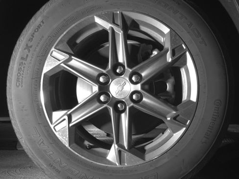 Used 2025 Chevrolet Blazer LT FWD image 13